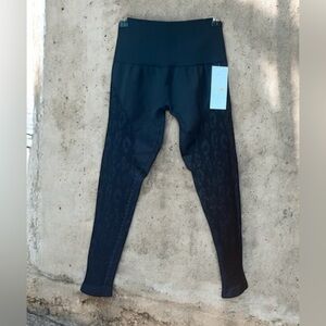 NWT Spiritual Gangster Seamless Open Mesh Leggings